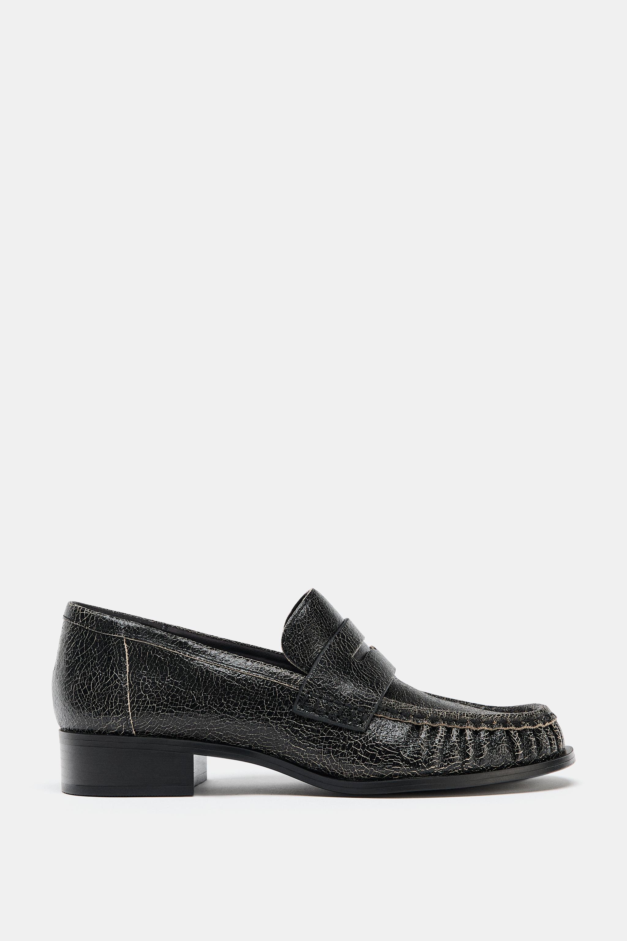 DISTRESSED LEATHER LOAFERS